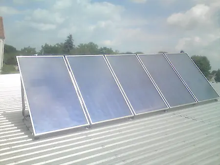 Solaranlage Südseite auf Trapezblech