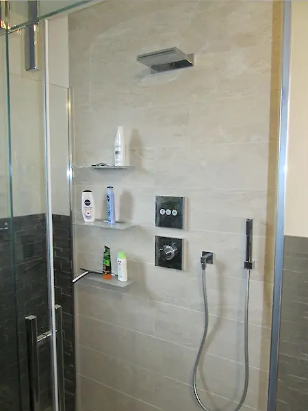 Sanitärobjekt Dusche 3 in 1
