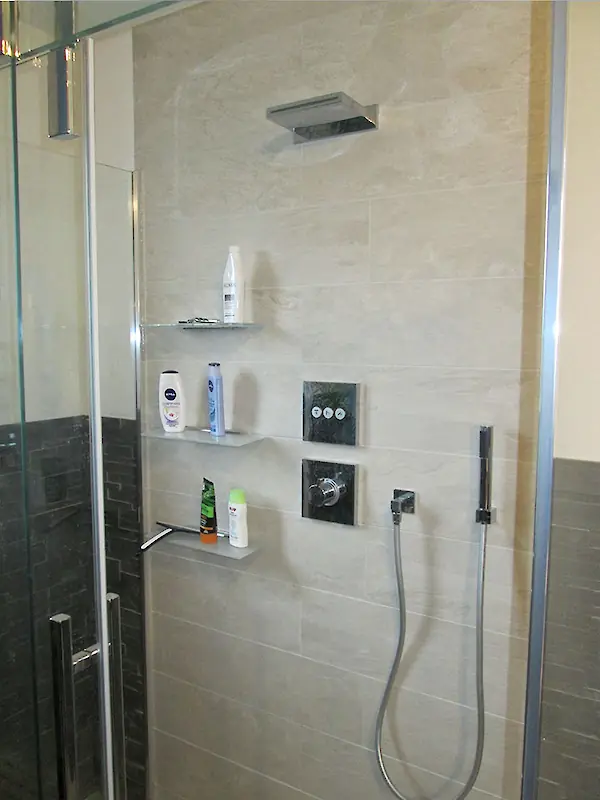 Sanitärobjekt Dusche 3 in 1